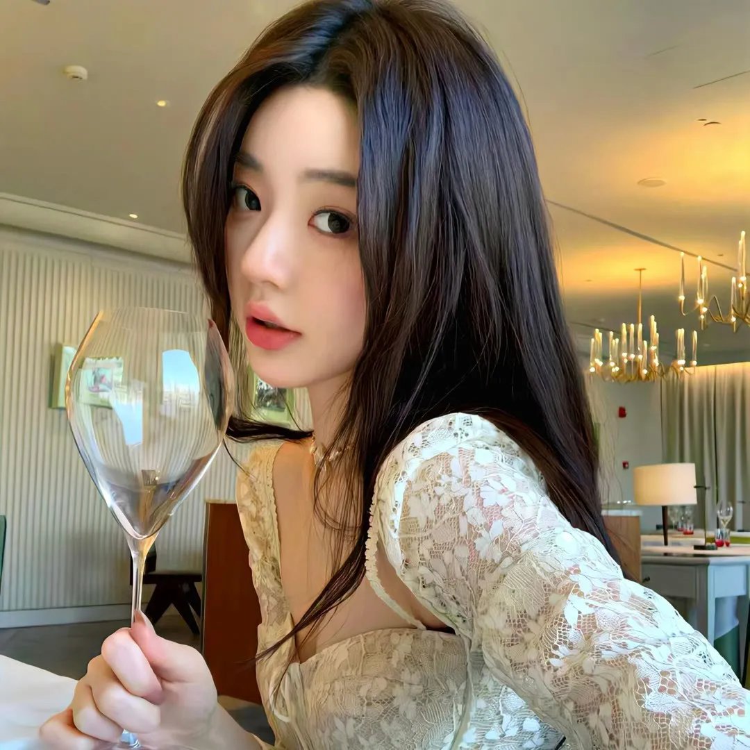踏浪女人
